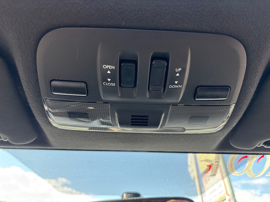 2015 Subaru WRX Image 18