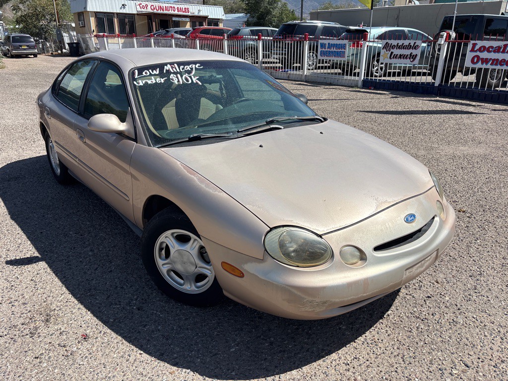 1997 Ford Taurus Image 1