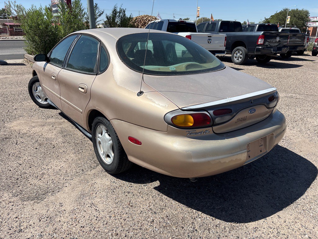 1997 Ford Taurus Image 5