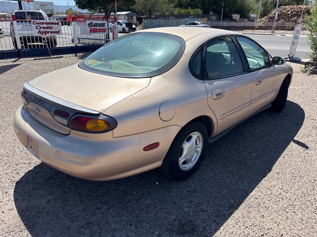 1997 Ford Taurus Image 7