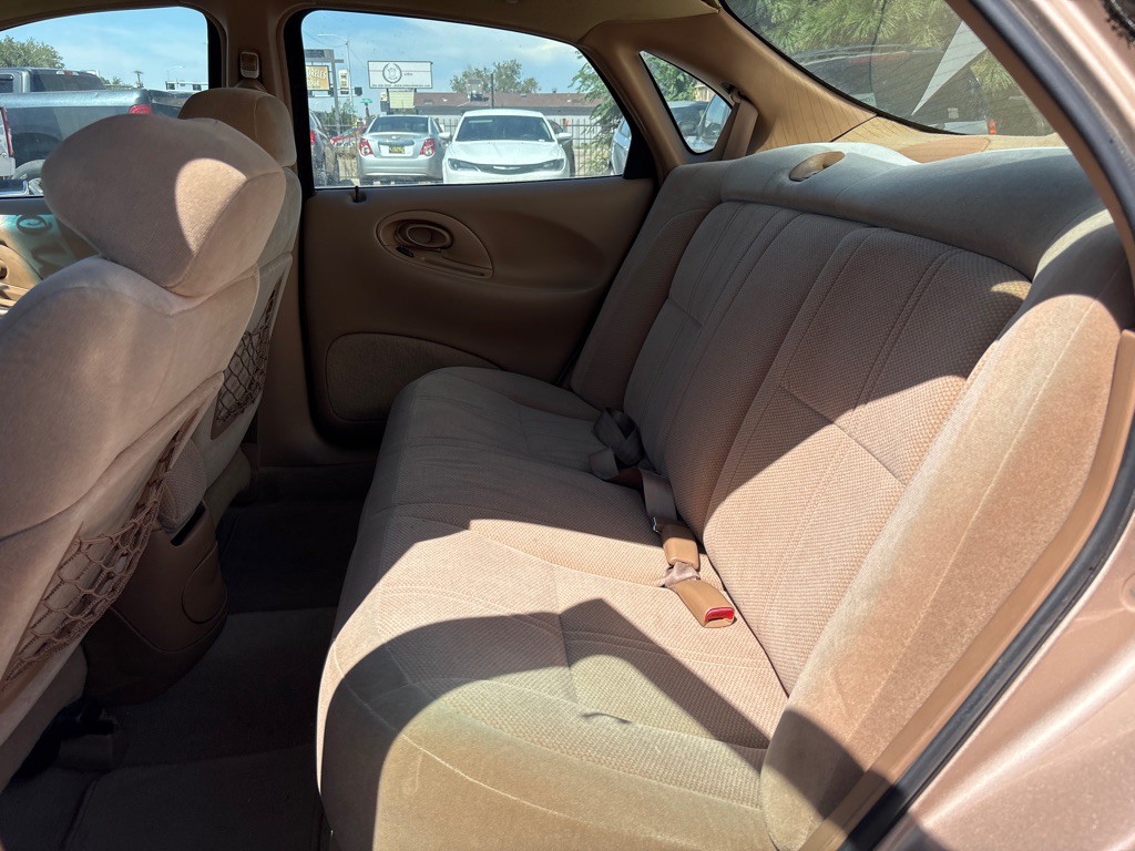 1997 Ford Taurus Image 10
