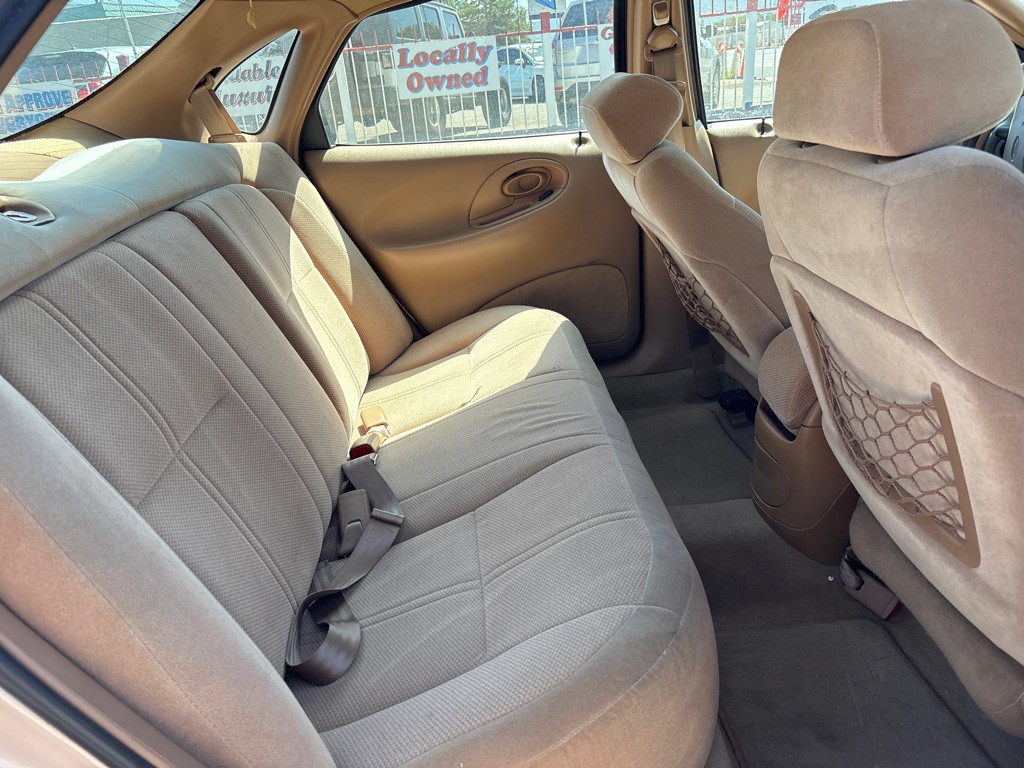 1997 Ford Taurus Image 12