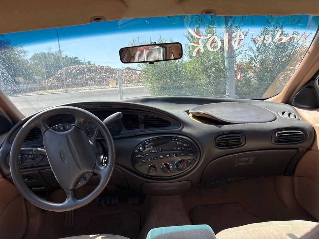 1997 Ford Taurus Image 13