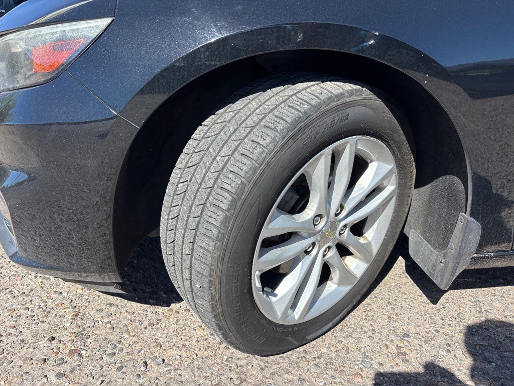 2016 Chevrolet Malibu Image 18