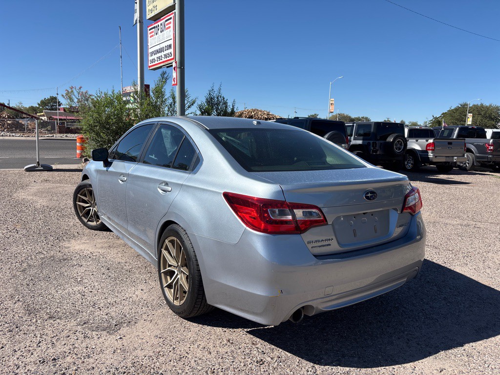 2015 Subaru Legacy Image 5