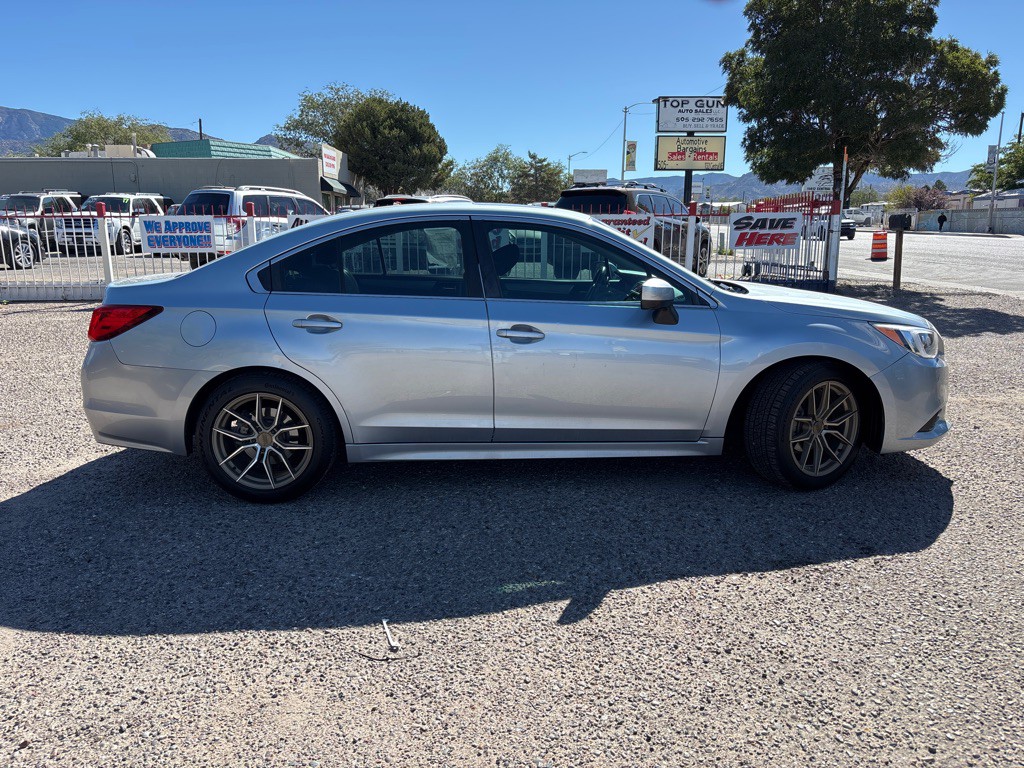 2015 Subaru Legacy Image 8
