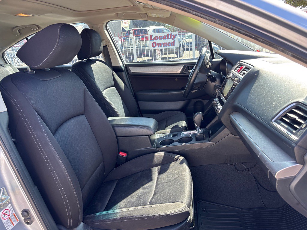 2015 Subaru Legacy Image 13
