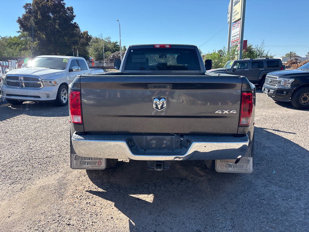 2016 RAM 3500 Image 6