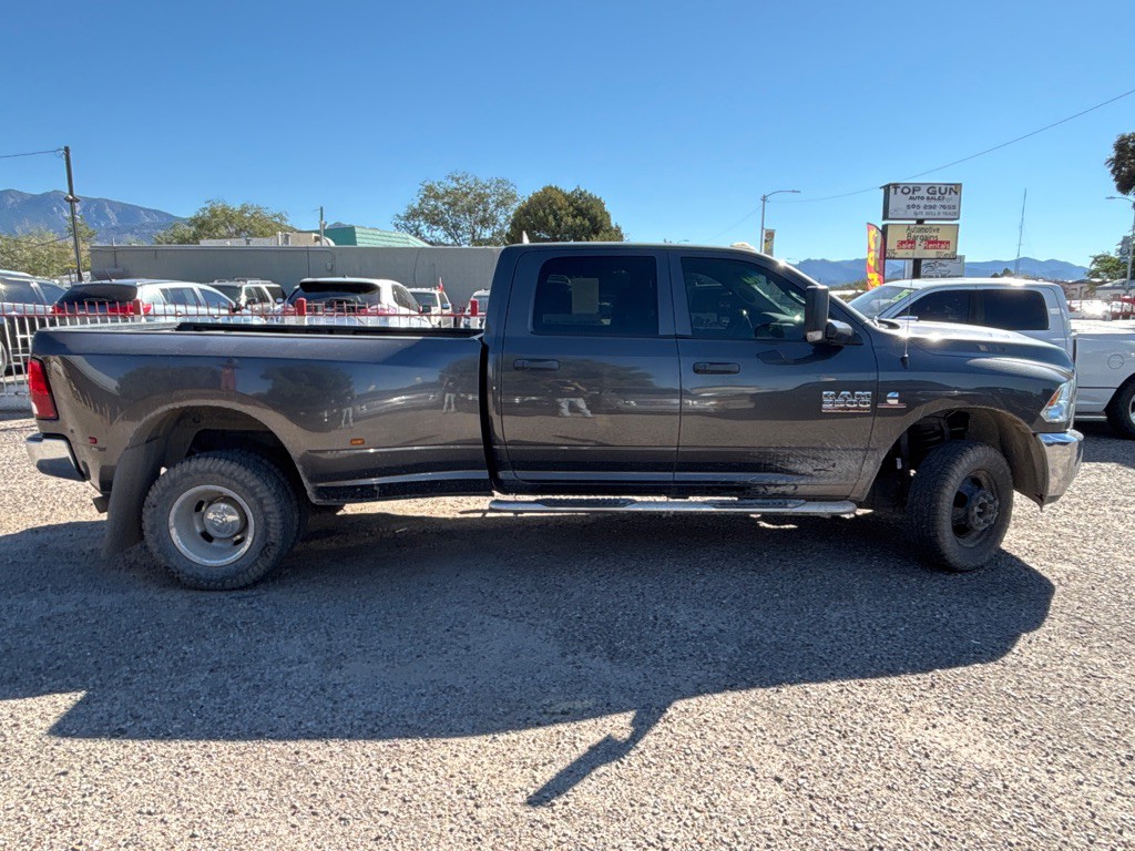 2016 RAM 3500 Image 8