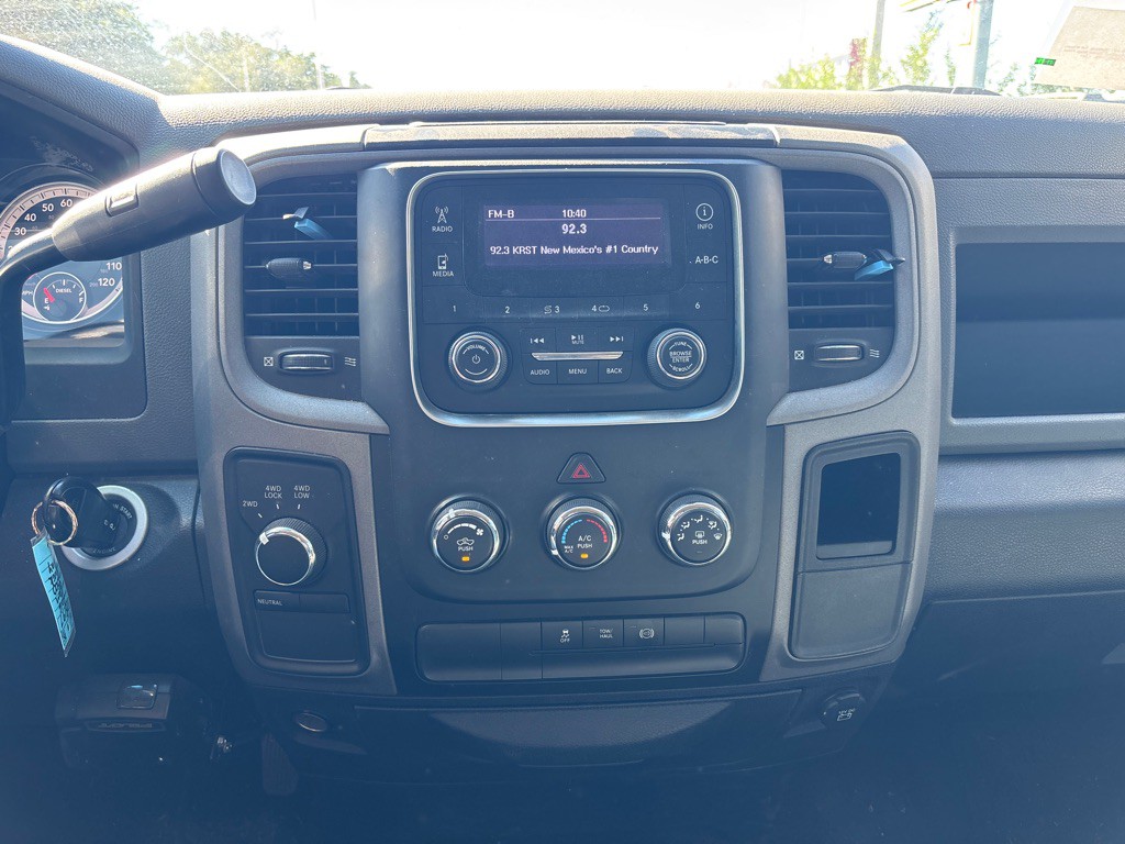 2016 RAM 3500 Image 15