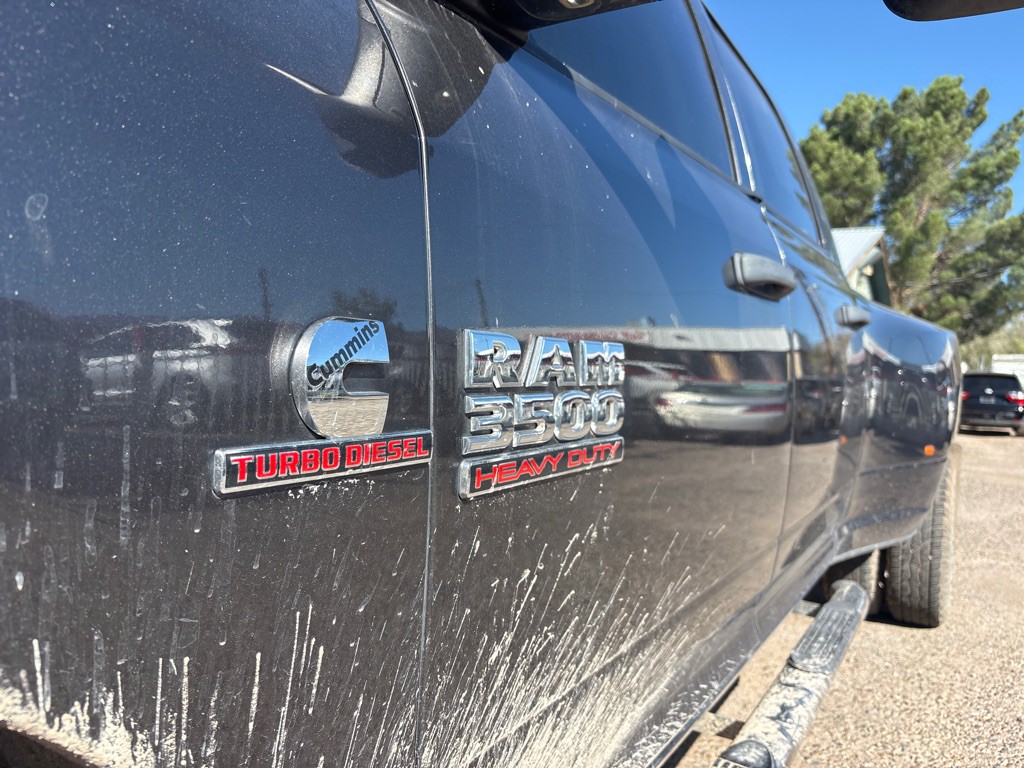 2016 RAM 3500 Image 19
