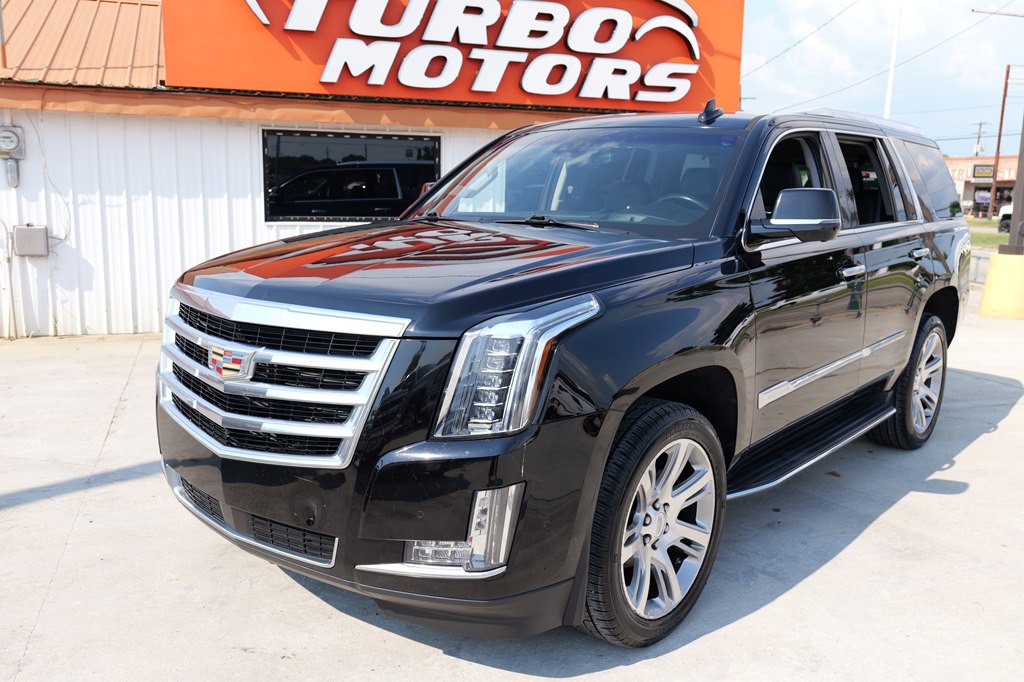 2018 Cadillac Escalade Image 2