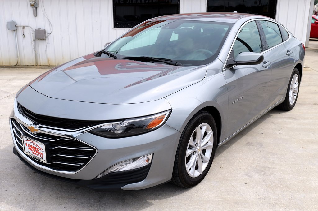 2023 Chevrolet Malibu Image 3