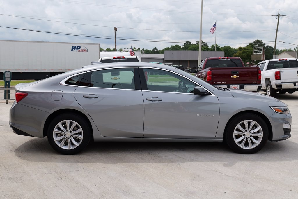 2023 Chevrolet Malibu Image 8