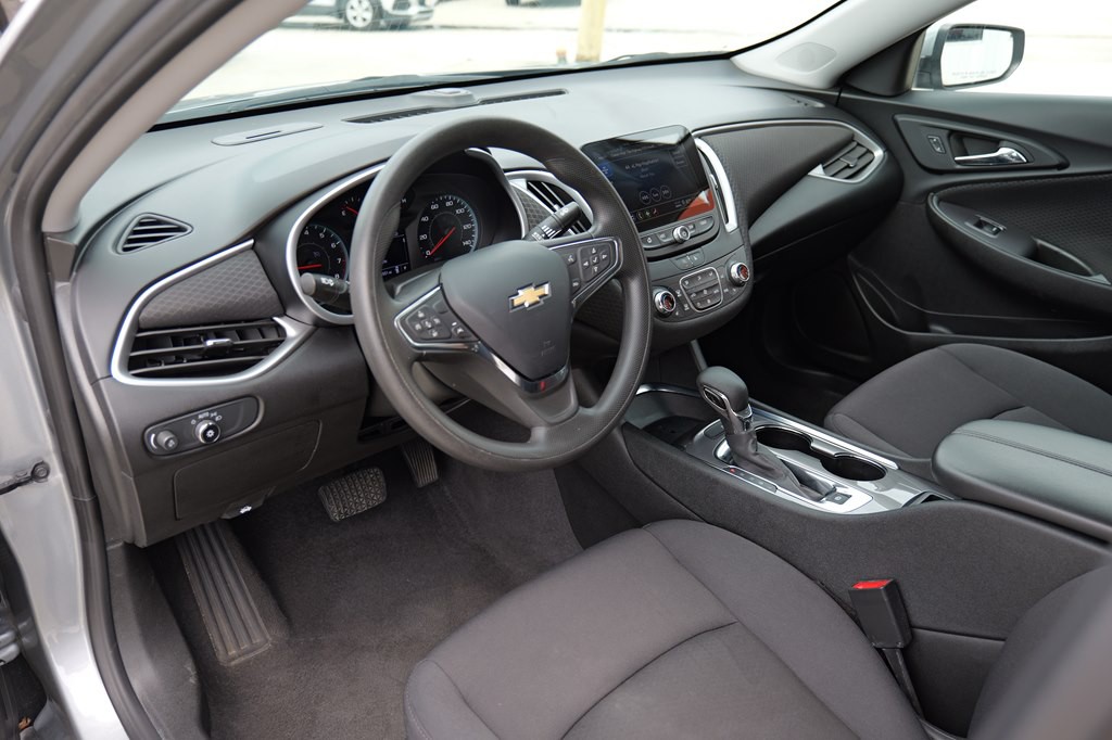 2023 Chevrolet Malibu Image 21