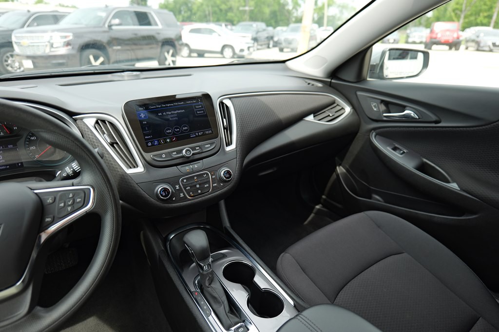 2023 Chevrolet Malibu Image 33