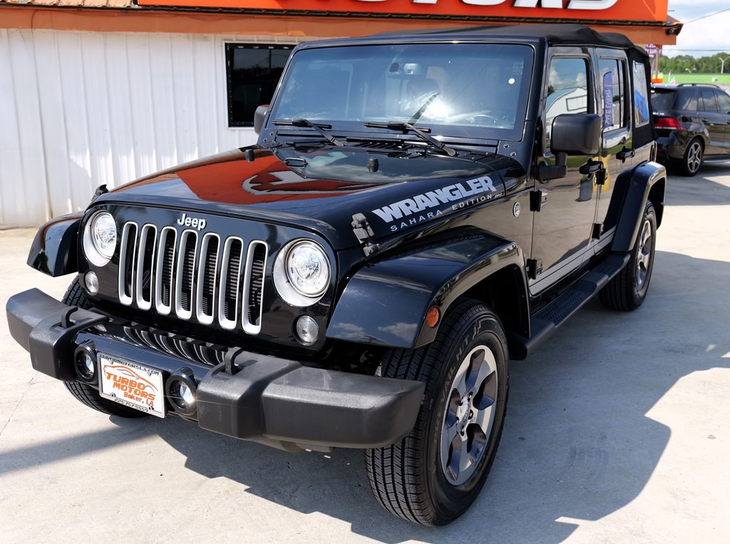 2017 Jeep Wrangler Unlimited Image 2