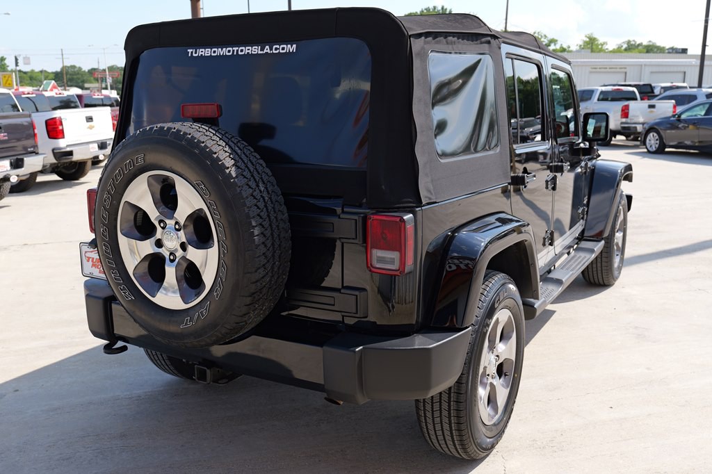 2017 Jeep Wrangler Unlimited Image 8
