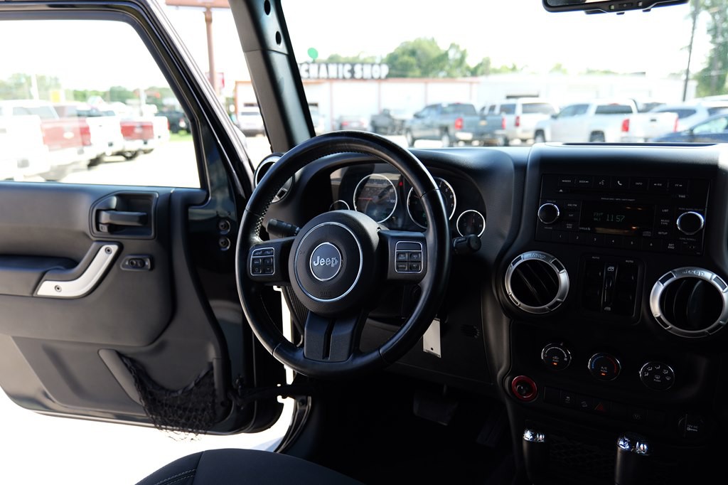 2017 Jeep Wrangler Unlimited Image 20