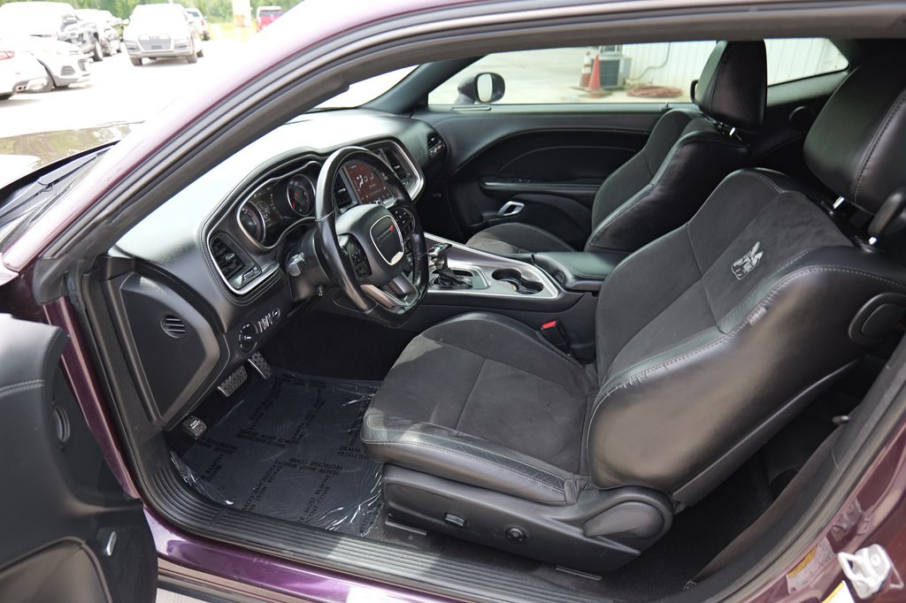 2020 Dodge Challenger Image 32