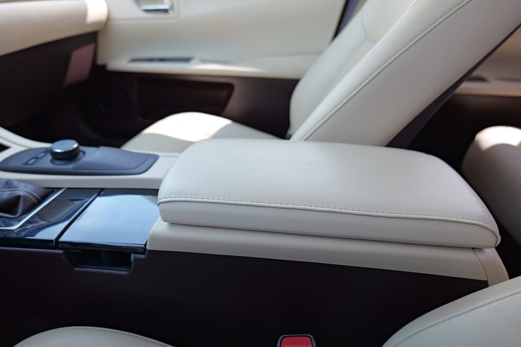 2017 Lexus ES Image 39