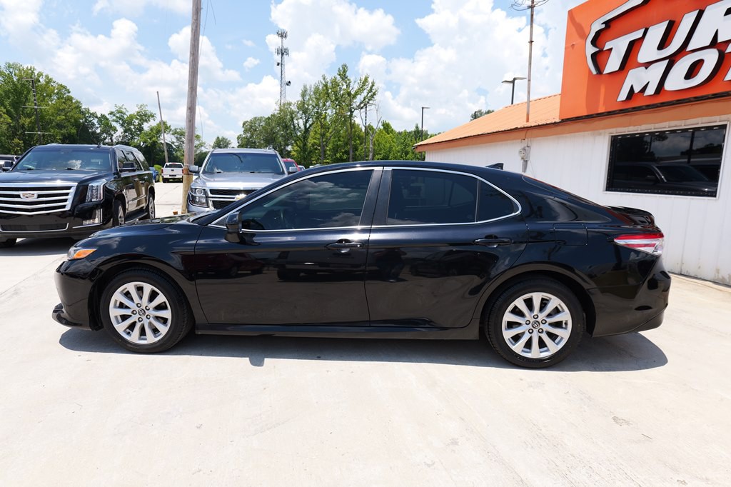 2020 Toyota Camry Image 16