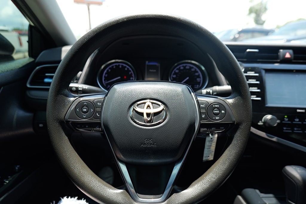 2020 Toyota Camry Image 20