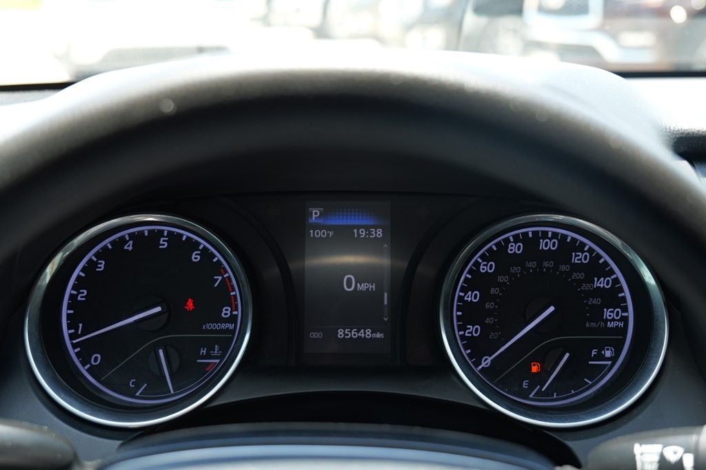 2020 Toyota Camry Image 25