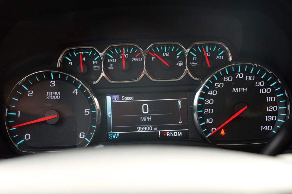2016 Chevrolet Tahoe Image 31
