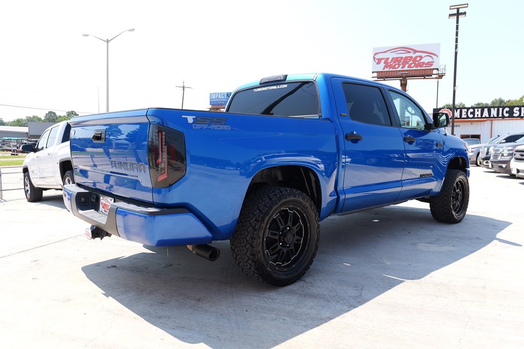 2016 Toyota Tundra Image 10