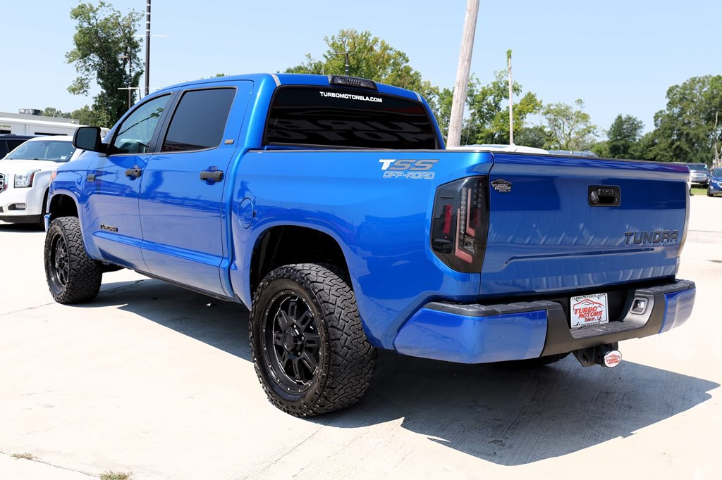 2016 Toyota Tundra Image 16