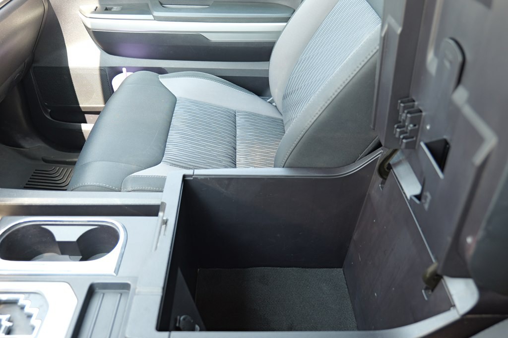 2016 Toyota Tundra Image 48