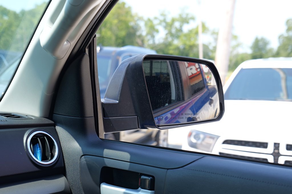 2016 Toyota Tundra Image 70