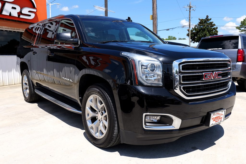 2018 GMC Yukon Image 3