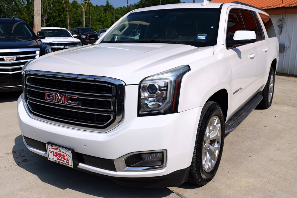 2016 GMC Yukon Image 2