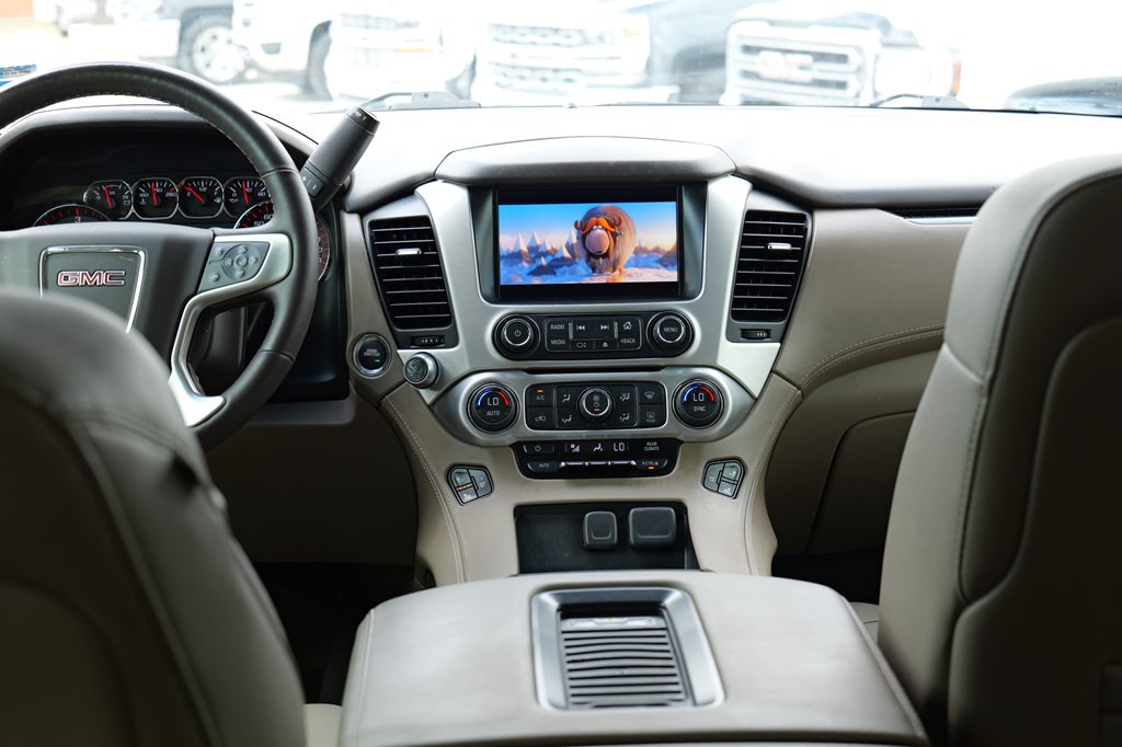 2016 GMC Yukon Image 52