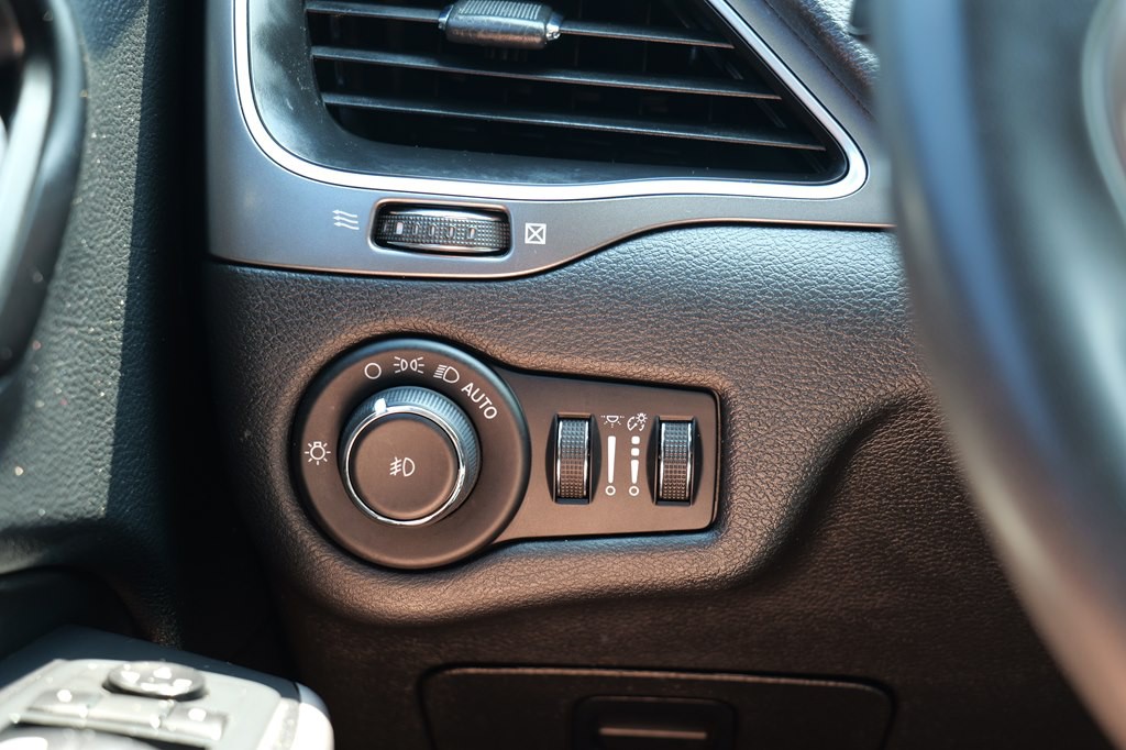 2020 Jeep Cherokee Image 31