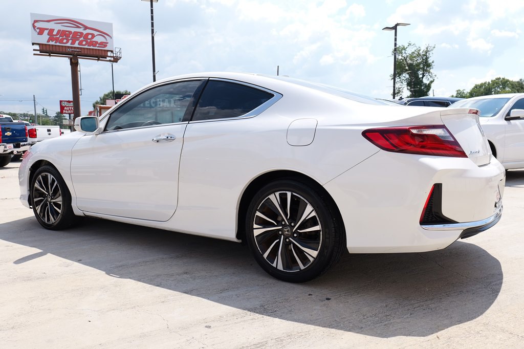2016 Honda Accord Image 12