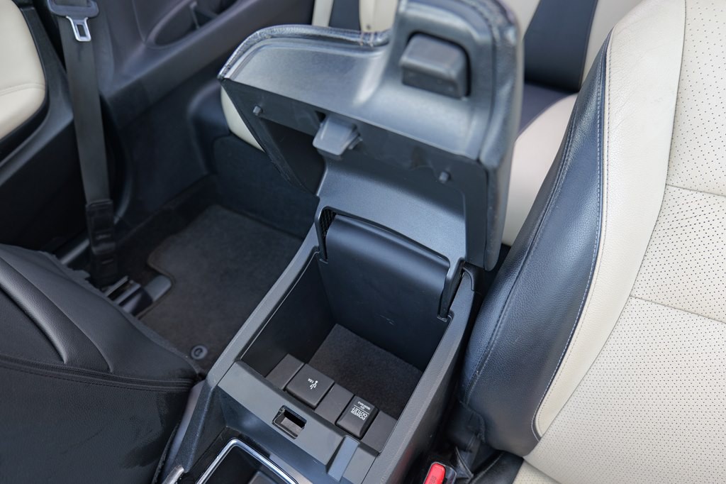 2016 Honda Accord Image 35