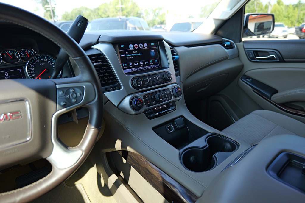 2017 GMC Yukon Image 32