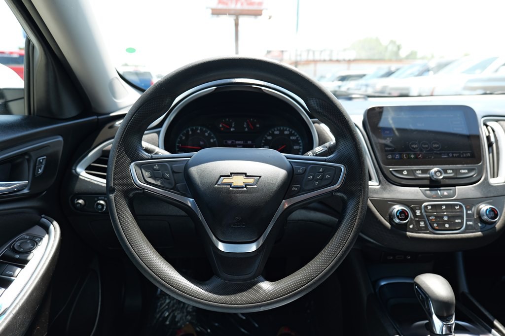 2022 Chevrolet Malibu Image 18