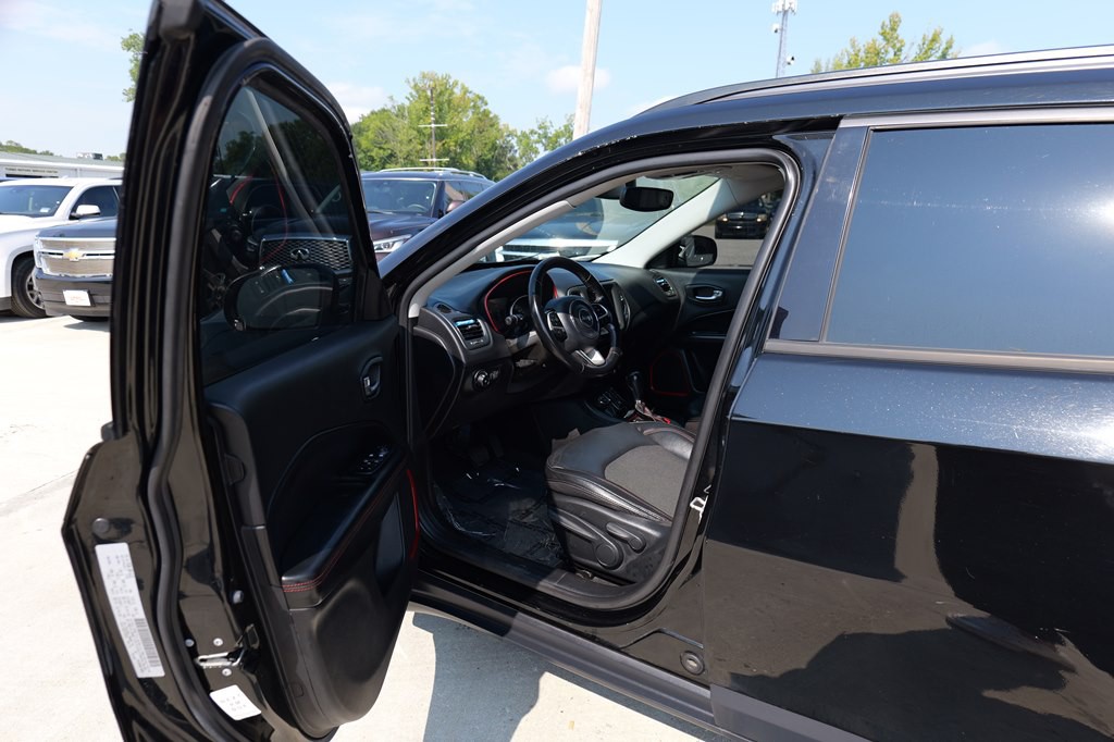 2020 Jeep Compass Image 28