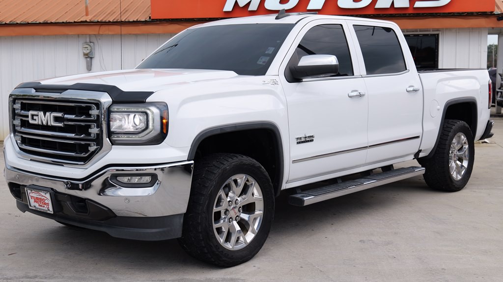 2017 GMC Sierra Image 2