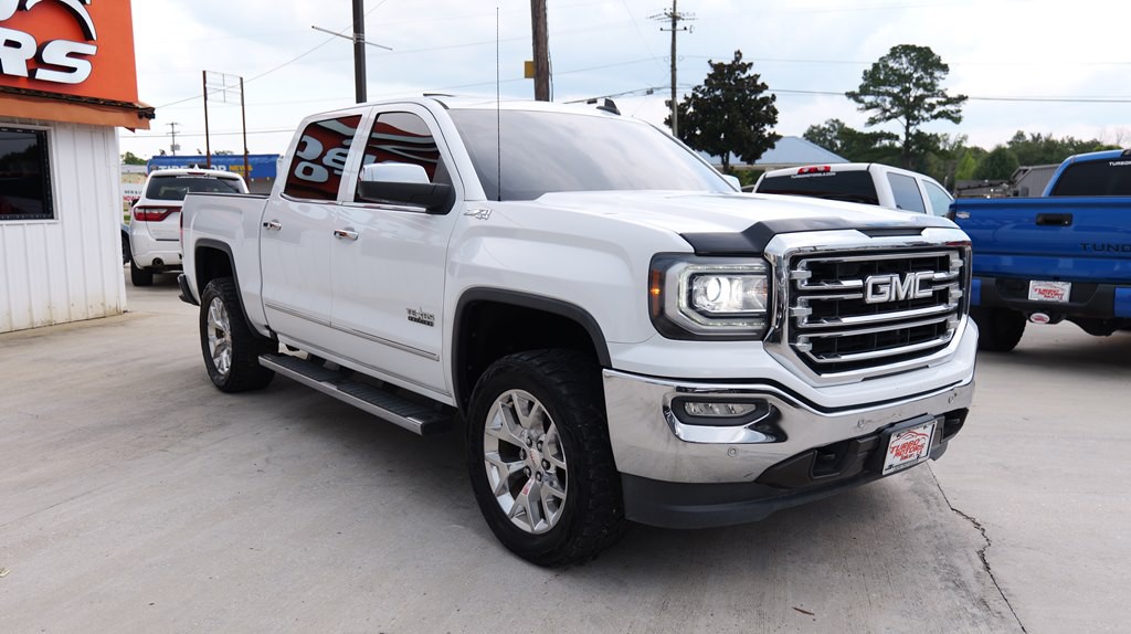 2017 GMC Sierra Image 8