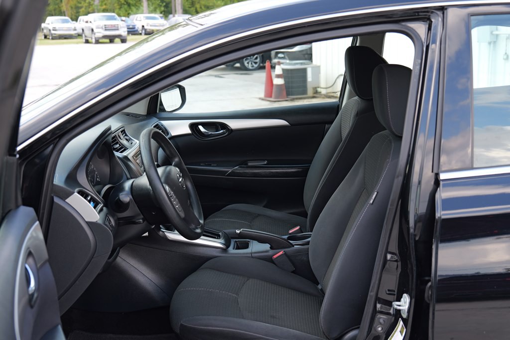 2016 Nissan Sentra Image 31