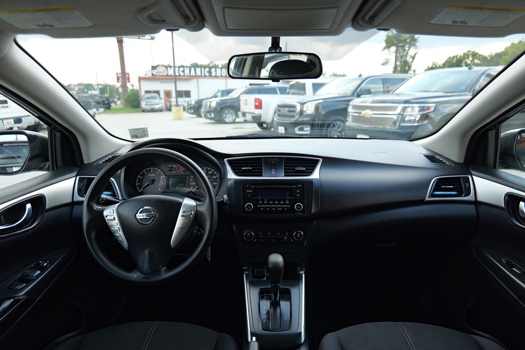 2016 Nissan Sentra Image 37