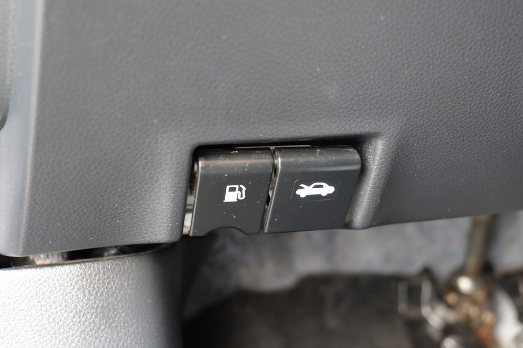 2016 Nissan Sentra Image 47