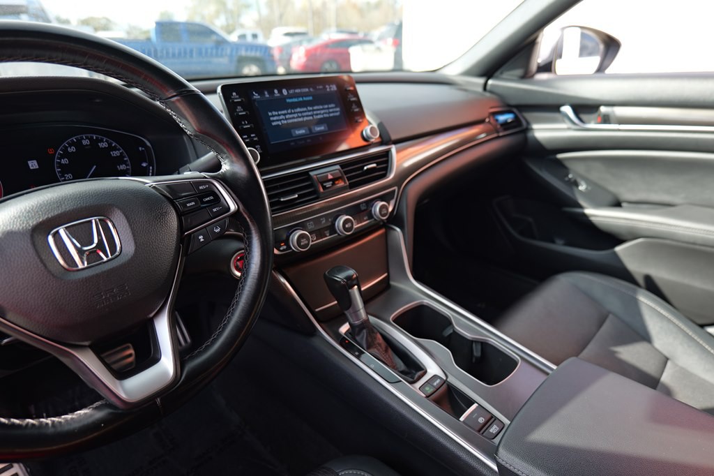 2020 Honda Accord Image 21