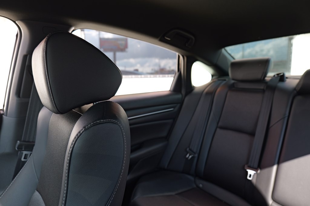 2020 Honda Accord Image 25