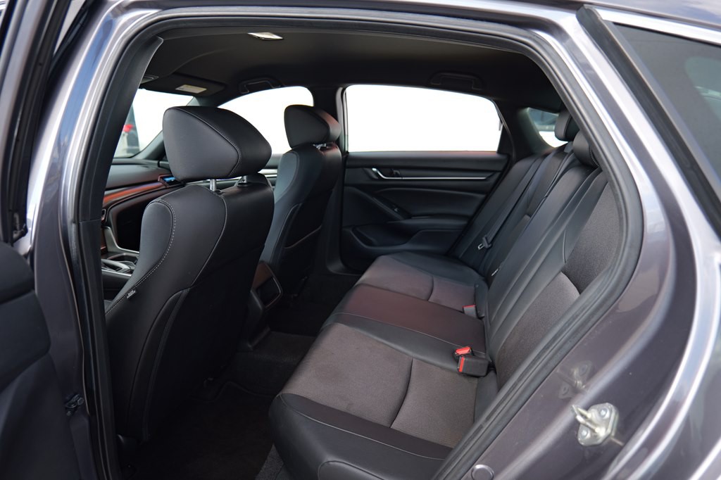 2020 Honda Accord Image 26